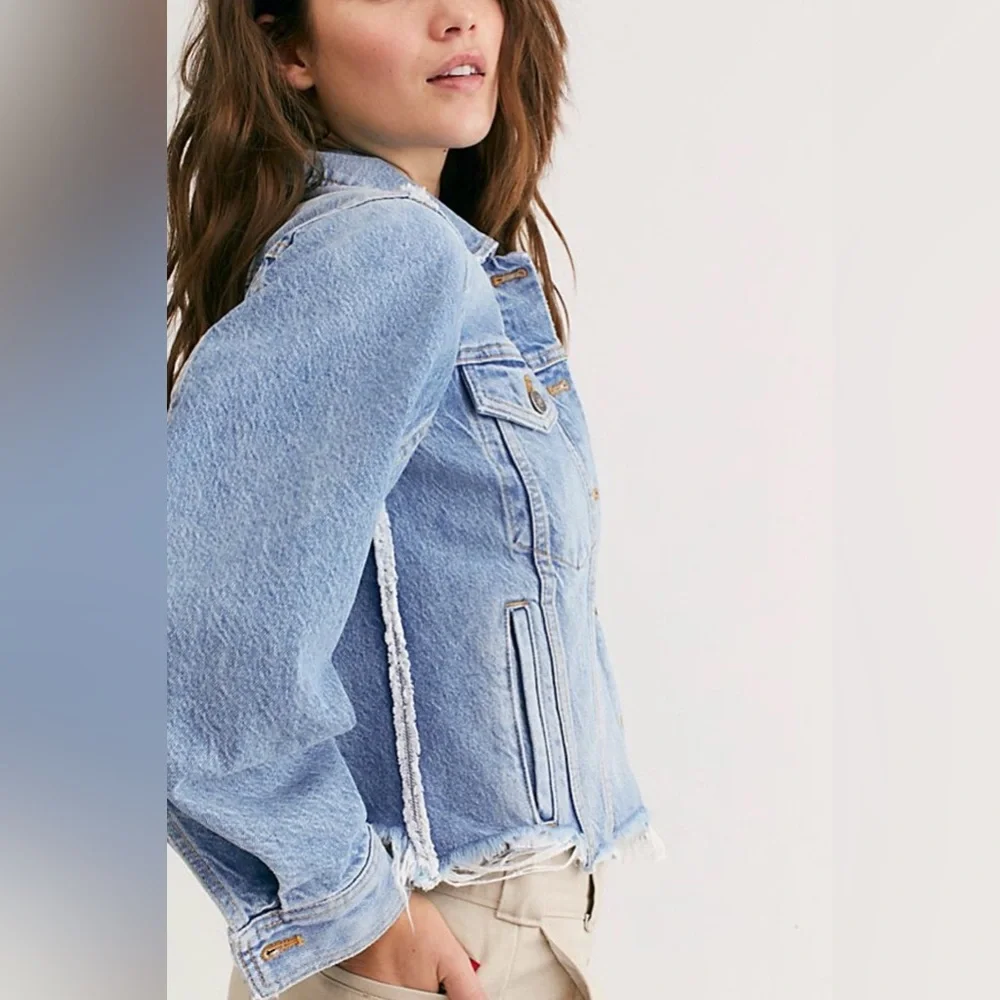 Free People We The Free Indira Distressed Denim Jacket Large - Picture 2 of 13